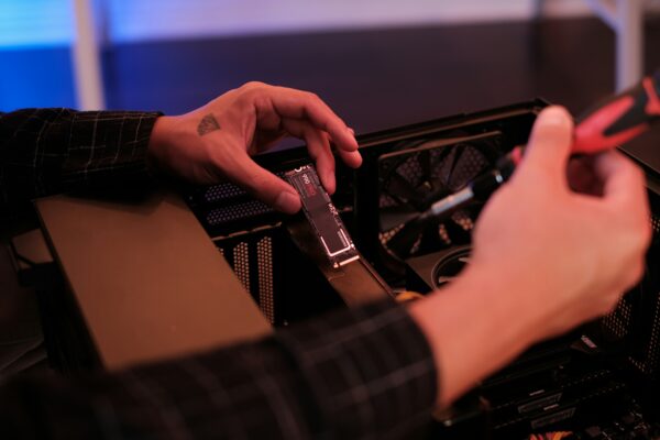 trouver des solutions de dépannage pour la playstation 5 (ps5) : conseils et astuces pour résoudre les problèmes courants avec la console de jeu.